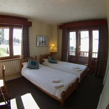 Hotel Le Chamois Alpe dʼHuez